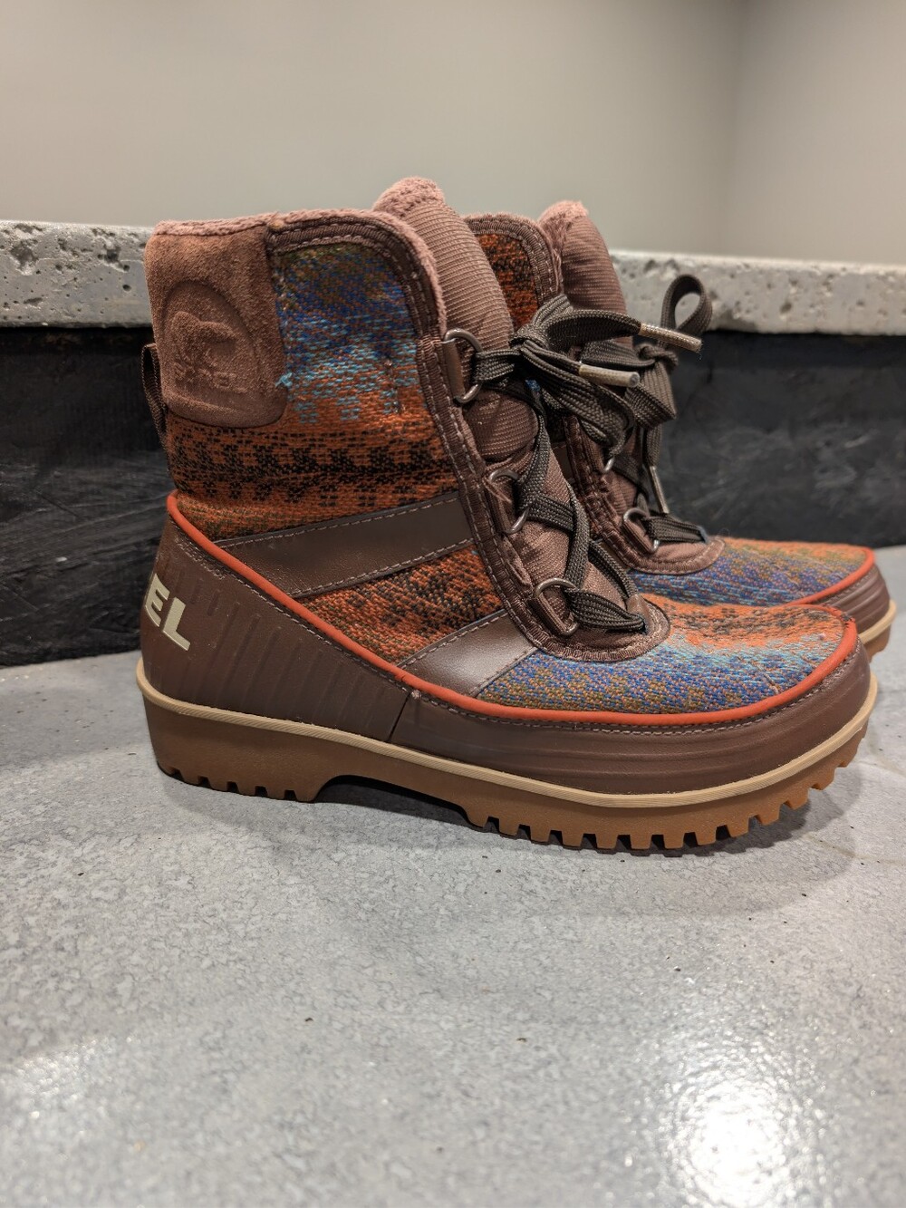 Sorel Brown Multicolor Waterproof Winter Boots – Women’s Size 6.5